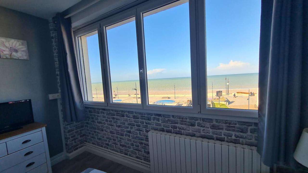 Residence Du Bord De Mer 9 Appartements Avec Une Vraie Vue Mer Le Tréport المظهر الخارجي الصورة