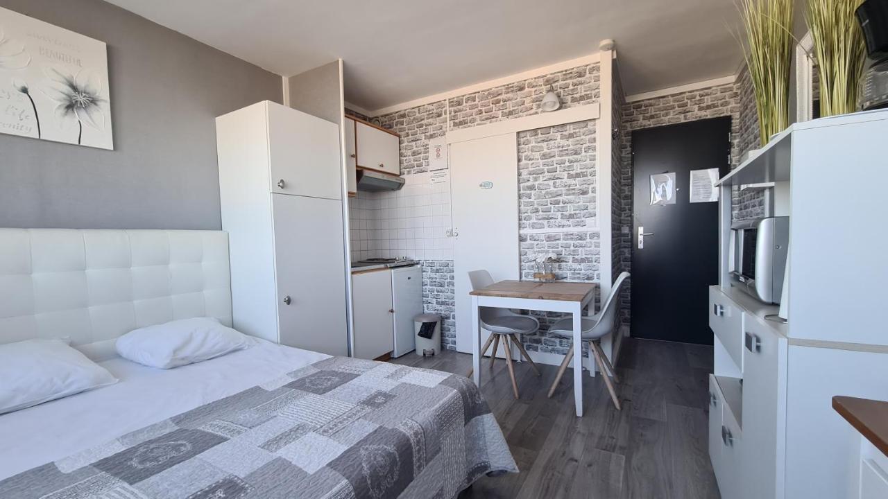 Residence Du Bord De Mer 9 Appartements Avec Une Vraie Vue Mer Le Tréport المظهر الخارجي الصورة