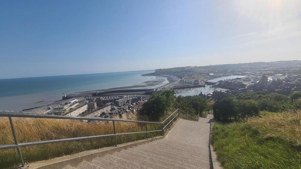 Residence Du Bord De Mer 9 Appartements Avec Une Vraie Vue Mer Le Tréport المظهر الخارجي الصورة