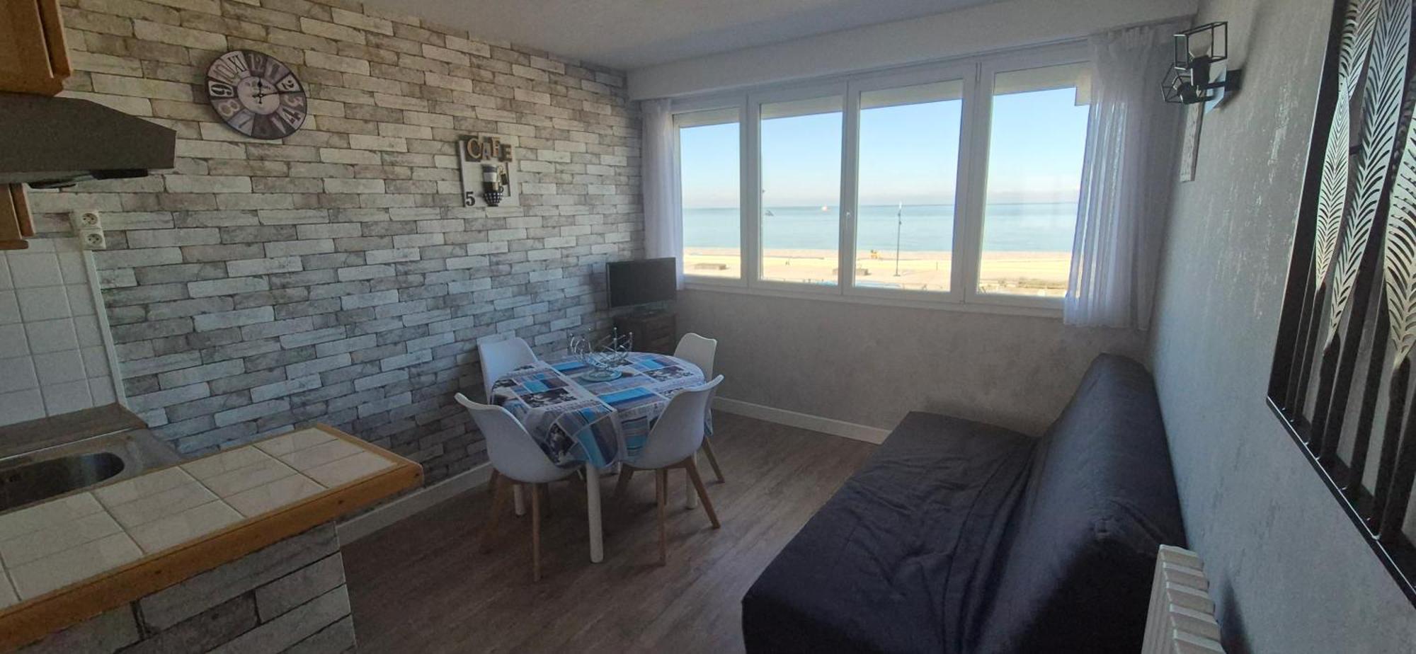 Residence Du Bord De Mer 9 Appartements Avec Une Vraie Vue Mer Le Tréport المظهر الخارجي الصورة